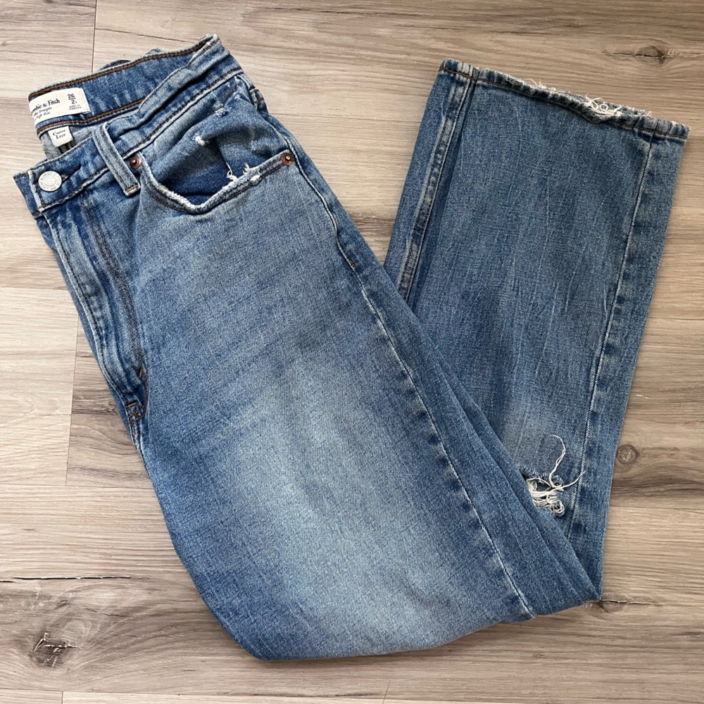 Abercrombie and Fitch Curve love ankle straight ultra high rise distressed